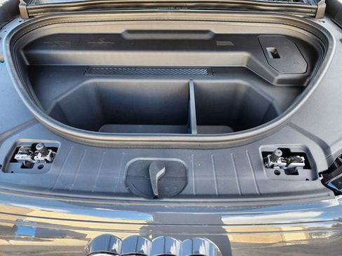 New 2025 Audi Q6 e-tron Premium Plus image 29