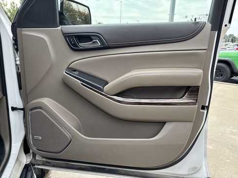 Used 2019 GMC Yukon XL SLT AWD/4WD image 20