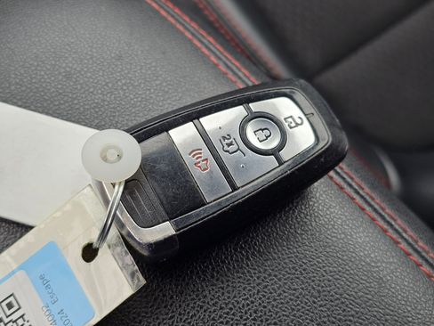 Used 2024 Ford Escape ST-Line image 30