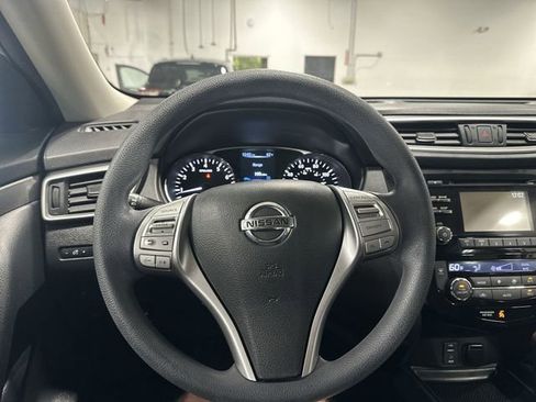 Used 2015 Nissan Rogue SV AWD/4WD image 15