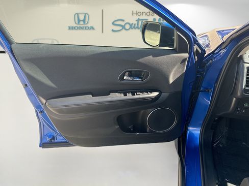 Used 2019 Honda HR-V EX image 19
