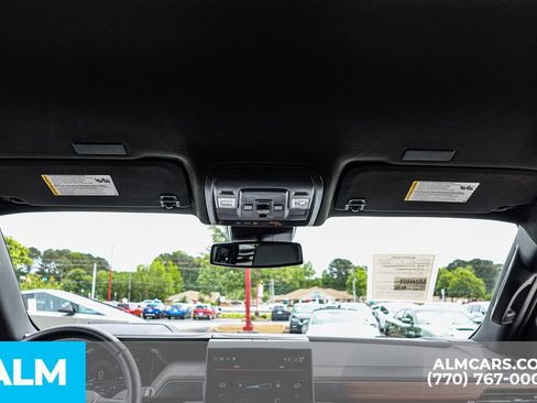 Used 2025 GMC Yukon Denali AWD/4WD image 57