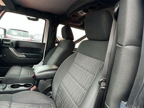 Used 2012 Jeep Wrangler Sport image 13