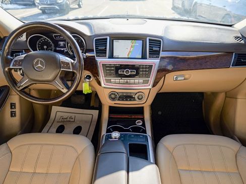 Used 2013 Mercedes-Benz GL 450 4MATIC image 15