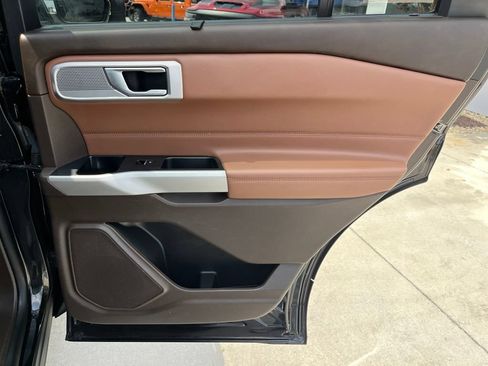 Used 2021 Ford Explorer King Ranch AWD/4WD image 25