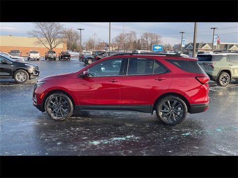 Used 2023 Chevrolet Equinox RS w/ LPO, Floor Liner Package image 5