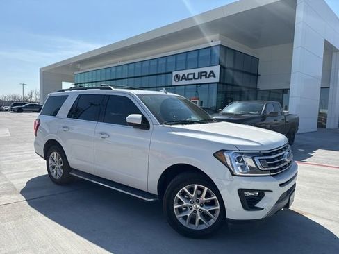 Used 2021 Ford Expedition XLT image 1