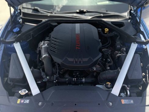 Used 2018 Kia Stinger GT2 AWD/4WD image 12