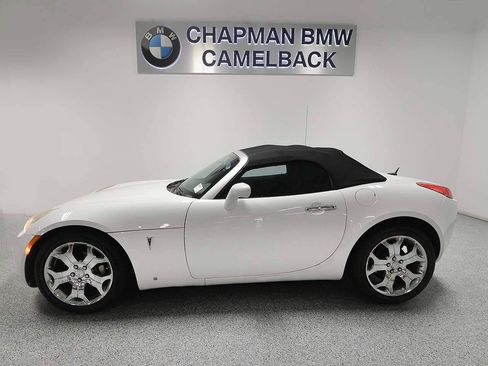 Used 2008 Pontiac Solstice Convertible w/ Preferred Package RWD image 4