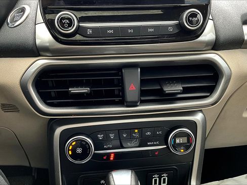 Used 2020 Ford EcoSport SE image 35