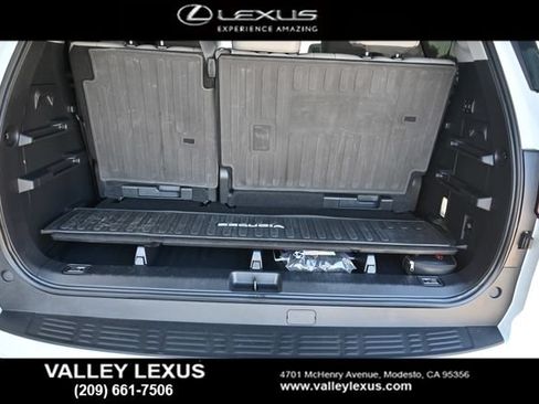 Used 2024 Toyota Sequoia Limited AWD/4WD image 19