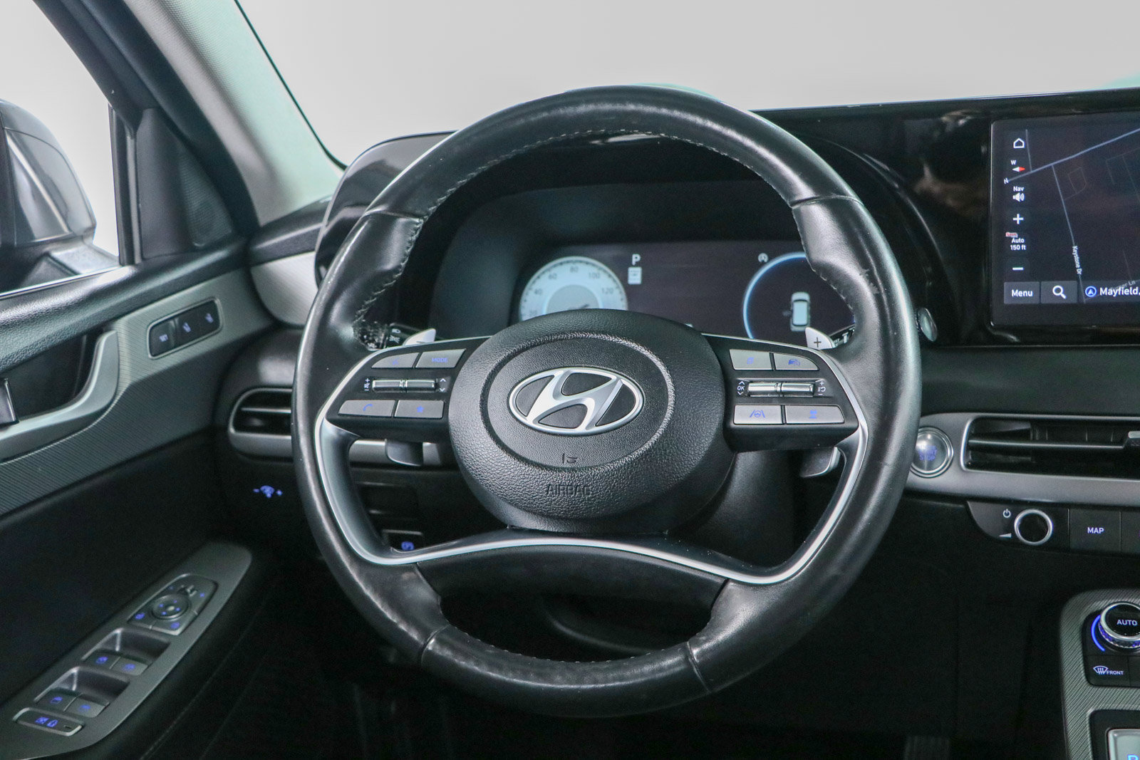 Used 2024 Hyundai Palisade SEL w/ Premium Package FWD image 12