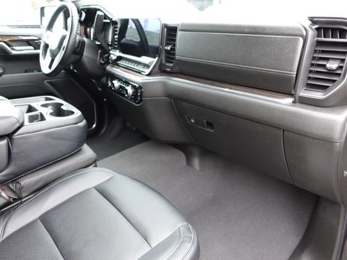 Used 2024 GMC Sierra 1500 Elevation image 34