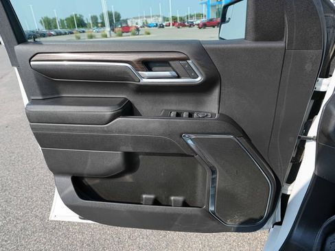 Used 2023 Chevrolet Silverado 1500 LT w/ Protection Package AWD/4WD image 25