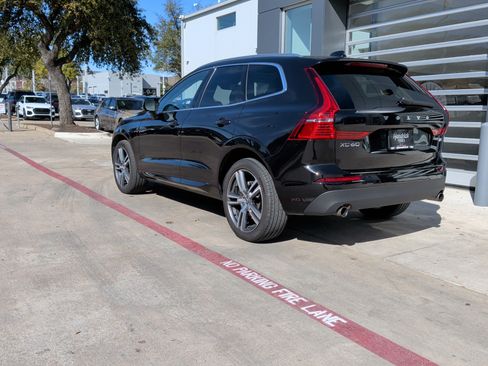 Used 2021 Volvo XC60 T5 Momentum image 8