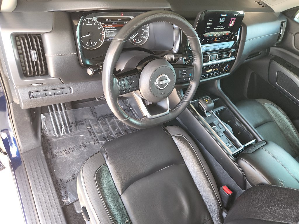 Used 2022 Nissan Pathfinder SL w/ SL Premium Package FWD image 12