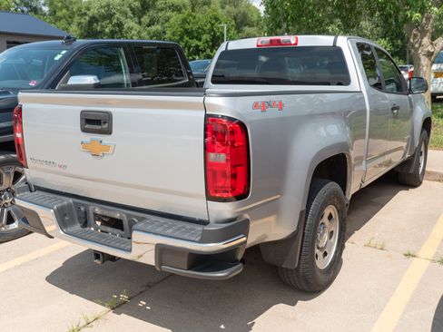 Used 2018 Chevrolet Colorado W/T w/ WT Convenience Package AWD/4WD image 7