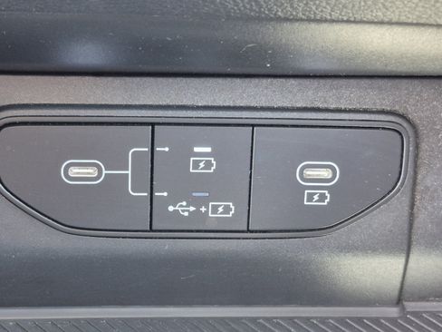 Used 2026 Kia Sportage LX FWD image 31