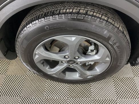 Used 2025 Ford Escape ST-Line image 11