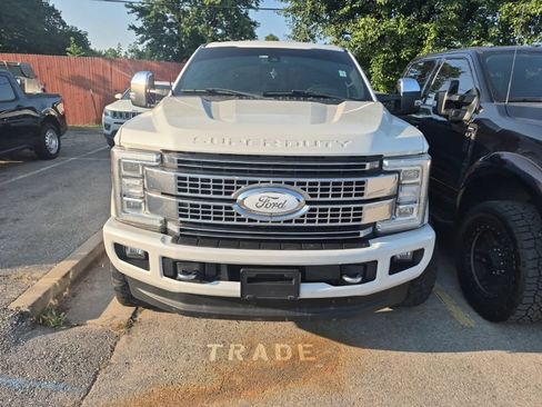Used 2017 Ford F250 Platinum w/ Platinum Ultimate Package AWD/4WD image 20