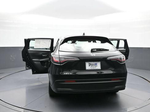 Certified 2023 Honda HR-V LX image 45