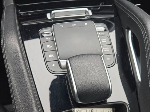 Used 2024 Mercedes-Benz GLE 450e 4MATIC image 30