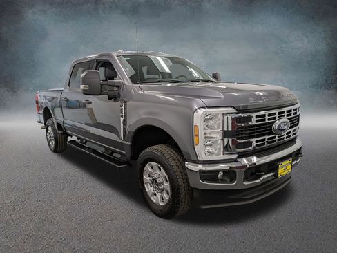 Used 2024 Ford F250 XLT w/ 360-Degree Camera Package AWD/4WD image 3
