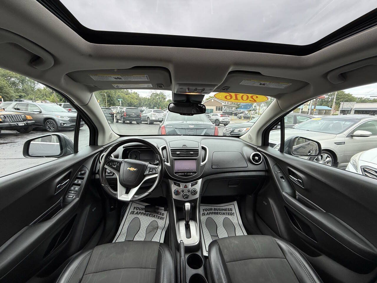 Used 2016 Chevrolet Trax LT w/ LT Sun and Sound Package AWD/4WD image 13