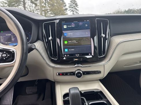 Certified 2023 Volvo XC60 B5 Plus image 22