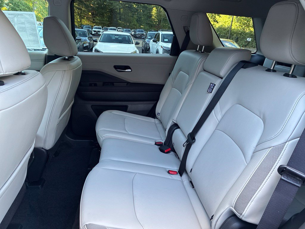 New 2026 Nissan Pathfinder SL AWD/4WD image 27