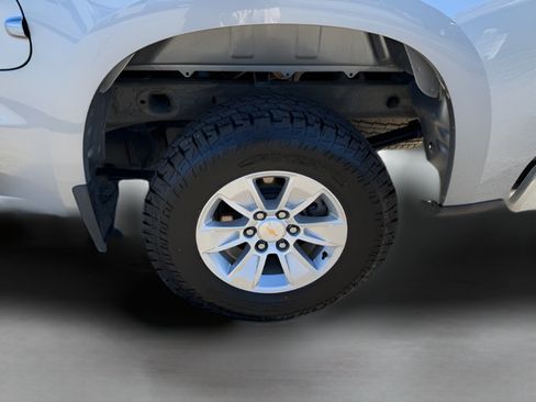 Used 2025 Chevrolet Silverado 1500 LT AWD/4WD image 22