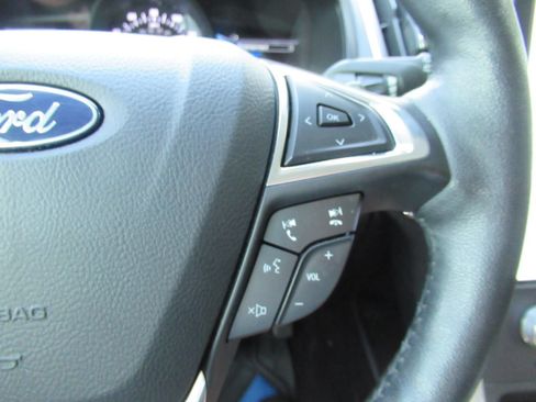 Used 2022 Ford Edge SEL w/ Sport Appearance Package AWD/4WD image 25