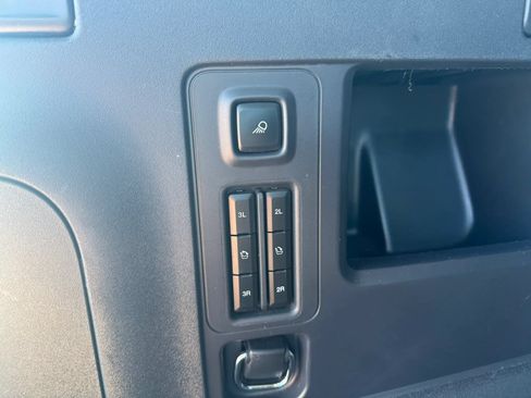 Used 2025 Ford Expedition Max Platinum AWD/4WD image 19