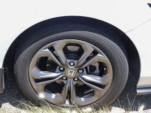 Used 2023 Honda Accord EX image 8