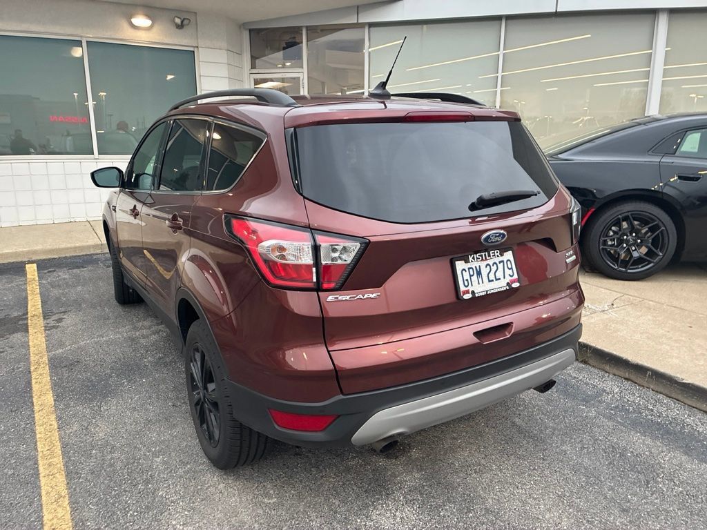 Used 2018 Ford Escape SEL w/ Ford Safe & Smart Package FWD image 8
