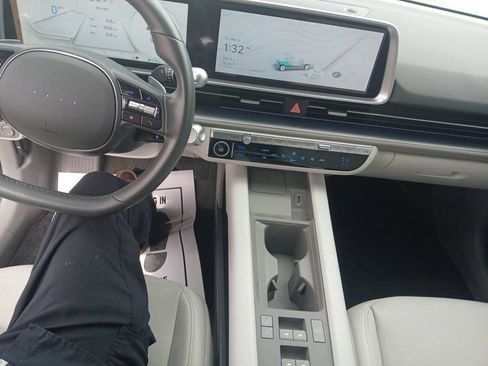 Used 2025 Hyundai Ioniq 6 SEL RWD image 12