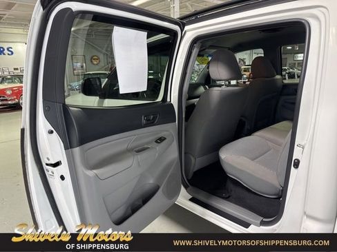 Used 2013 Toyota Tacoma 4x4 Double Cab w/ SR5 Pkg image 23