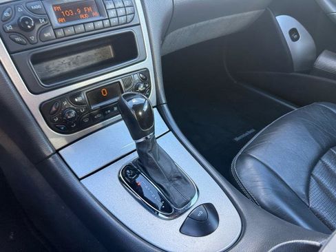 Used 2004 Mercedes-Benz CLK 55 AMG Cabriolet image 20