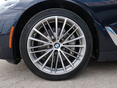 Used 2017 BMW 530i xDrive AWD/4WD image 42