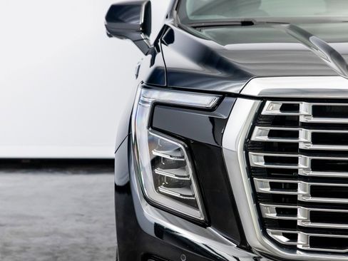 Used 2025 GMC Yukon Denali image 4