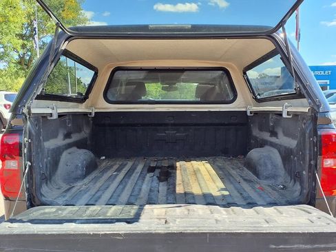 Used 2017 Chevrolet Silverado 1500 LT w/ Midnight Edition AWD/4WD image 8