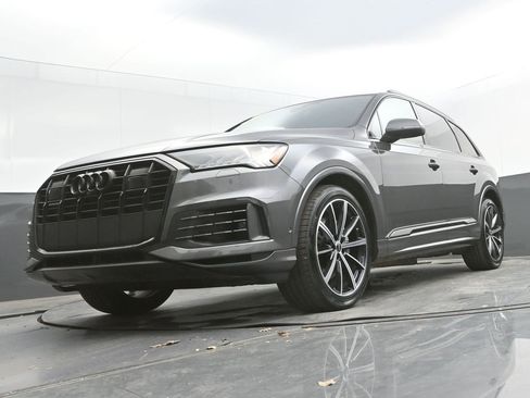 Used 2024 Audi Q7 3.0T Prestige image 30