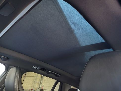 Used 2022 Volvo XC90 T8 R-Design w/ Advanced Package image 17