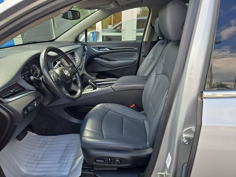 Certified 2020 Buick Enclave Essence w/ Sound and Sites Package FWD image 5