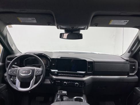 Used 2025 GMC Sierra 1500 SLT w/ SLT Premium Plus Package image 18