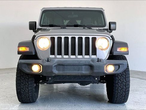 Used 2018 Jeep Wrangler Unlimited Sport S image 6