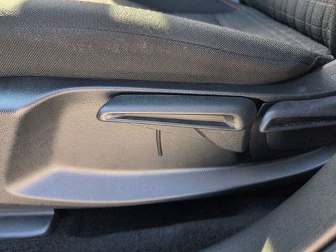 Used 2025 Honda HR-V Sport image 14