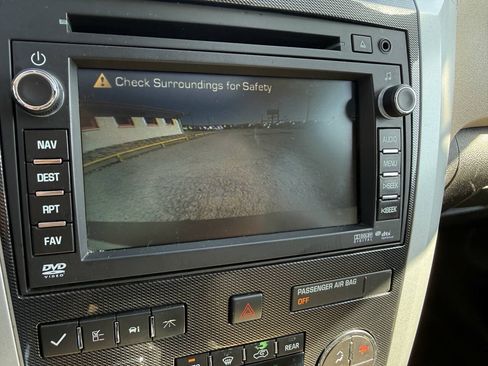 Used 2012 Chevrolet Traverse LTZ AWD/4WD image 31