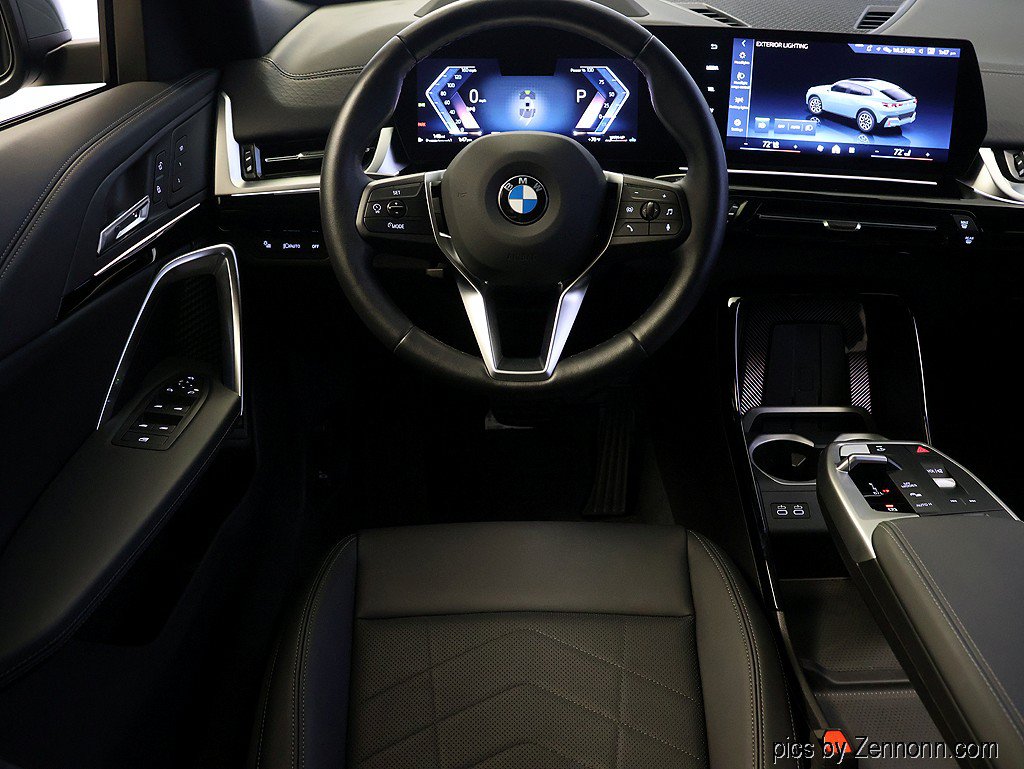 Certified 2025 BMW X2 xDrive28i AWD/4WD image 15