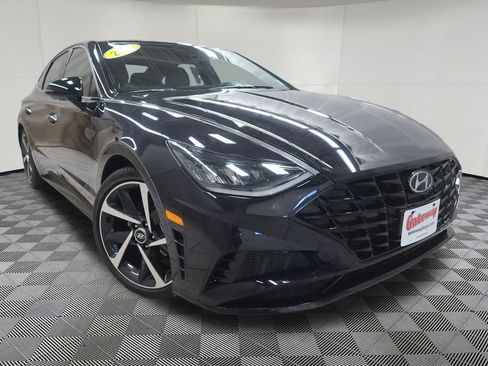 Used 2023 Hyundai Sonata SEL Plus w/ Preferred Accessory Package FWD image 3